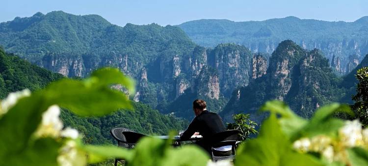 山谷恋·ValleyLove度假观景民宿(张家界森林公园梓木岗中门店)图片