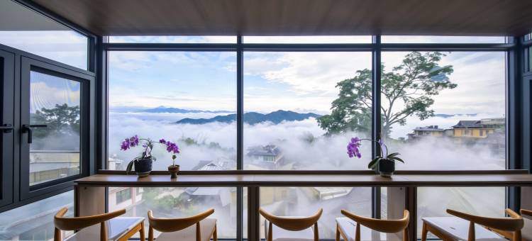 大豫仓·二十四茶海赏云宿(澜沧景迈山古树茶林店)图片