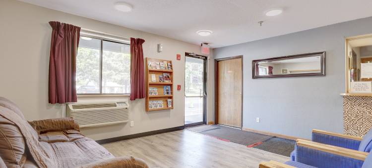 靠近 I 69 的冷水溪Inn & Suites(Coldwater Inn & Suites Near I 69)图片