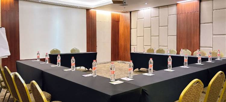凯德里西堤哈布酒店(Citihub Hotel @Kediri)图片