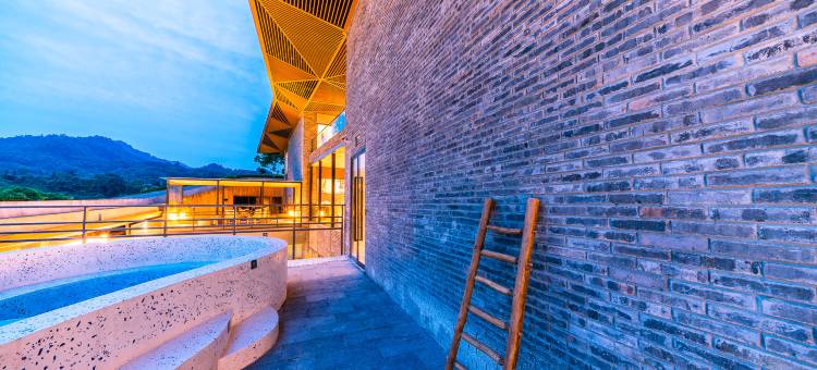 云孚里云宿·云水居私汤度假民宿 (峨眉山游客中心店)图片