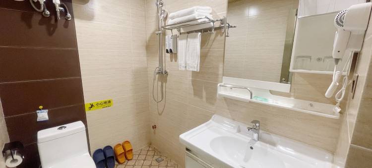 锦听酒店(盐边高铁站中心广场店)图片