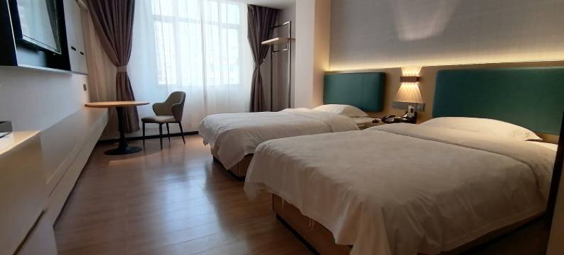 泊城城市酒店(玉林站南兴广场店)图片