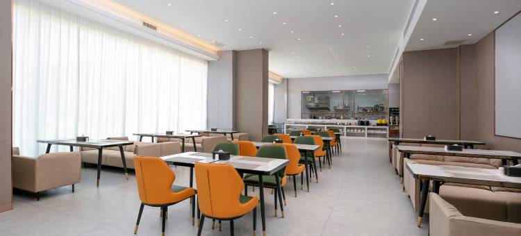 维也纳国际酒店(海口新埠岛店)图片