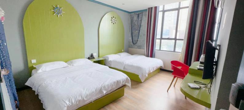 防城港海盗主题酒店(嘉乐城店)图片