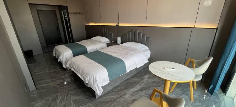 阿拉善左旗腾格里漠北牧歌酒店图片