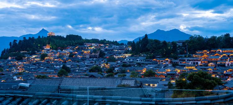 Nell和风庭· 一川风月丨观雪山古城全景酒店(丽江古城大水车店)图片
