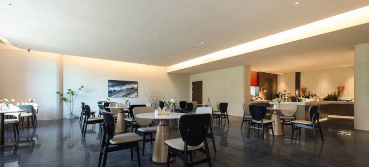 舟山岱山客运中心长河路亚朵酒店图片