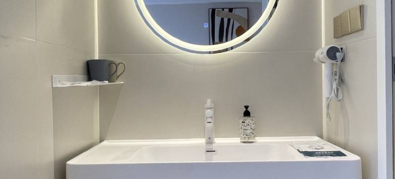 沐光美居·高空影院美宿(广安吾悦广场店)图片