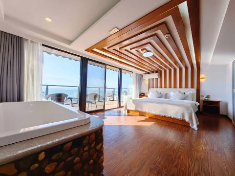 大理半山邀海景度假别墅