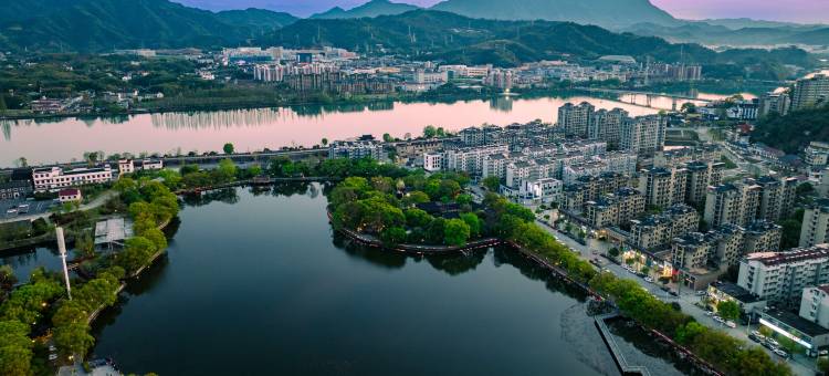如家睿柏·云酒店(建德梅城古镇店)图片