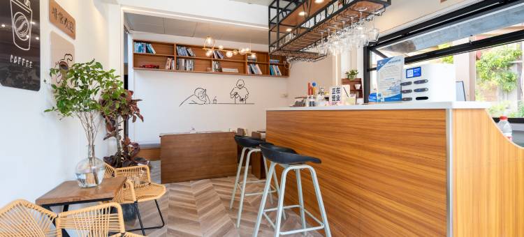 隐屿·繁花Flowers民宿(较场尾店)图片