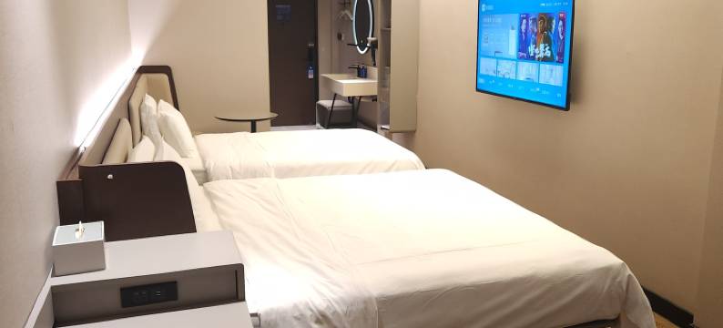 汉庭酒店(上海吴淞口国际游轮港友谊路地铁站店)图片