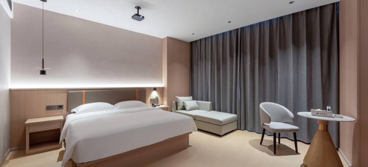 EZ逸宿酒店(宁海桥头胡市场店)图片