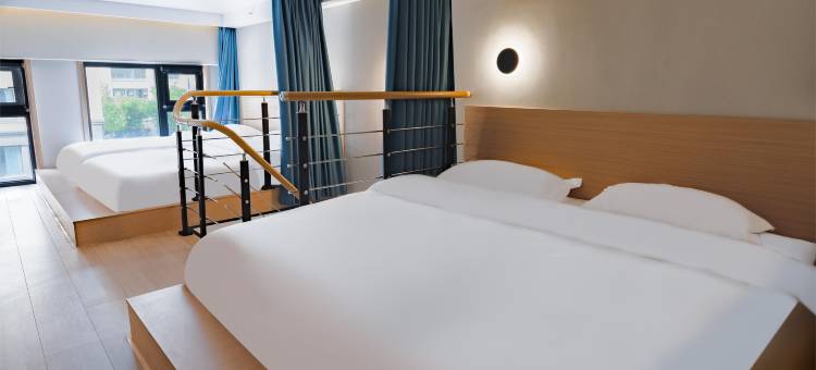 网鱼电竞酒店(天津静海团泊大学城店)图片