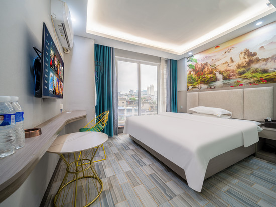 习水华逸酒店(麒龙印象店)