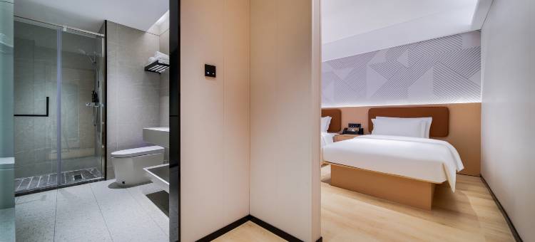 柏曼酒店(烟台南大街万达广场店)图片