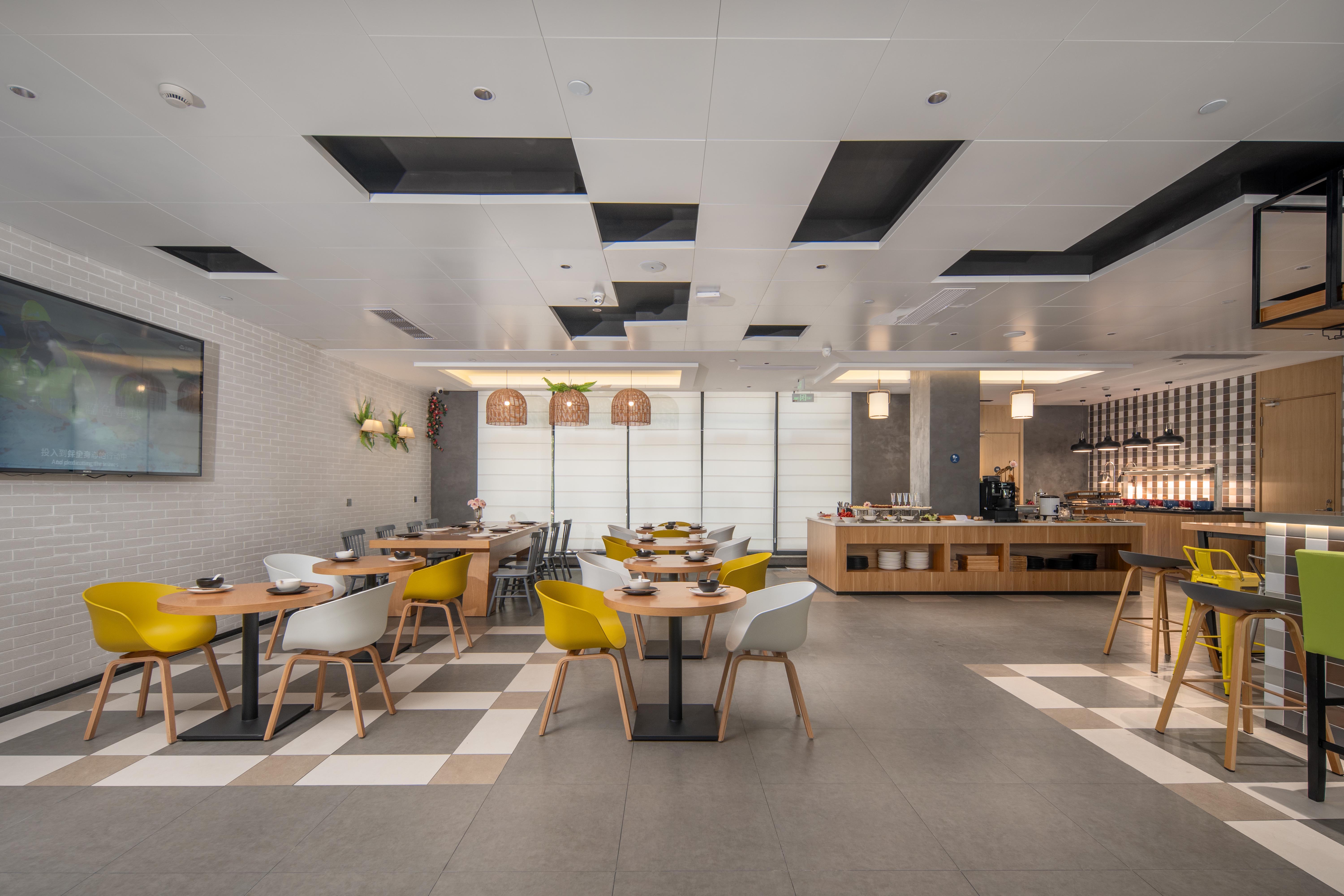 Campanile(Hangzhou Binjiang South Ring Road store)Over view