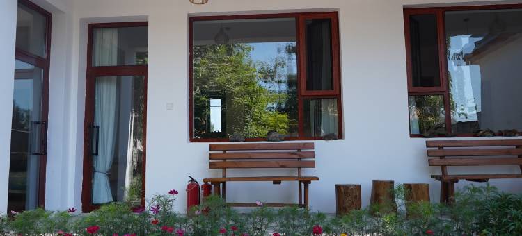 库尔德宁近水楼台·景区入口|游客中心|篝火欢歌花园民宿图片