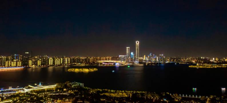潮无止竞电竞公寓(东方之门店)图片
