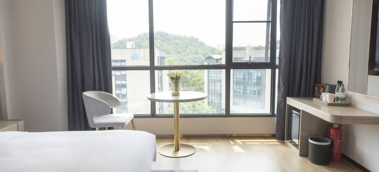 云居堂公馆(广州番禺长隆金山谷店)图片