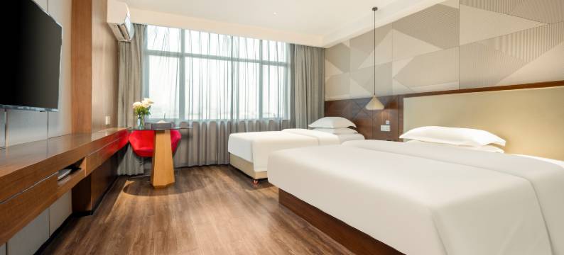 柏曼酒店(南宁北湖北路地铁站店)图片