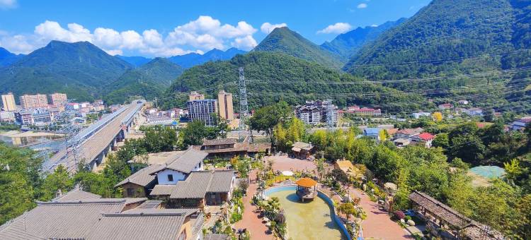 佛坪山居图片