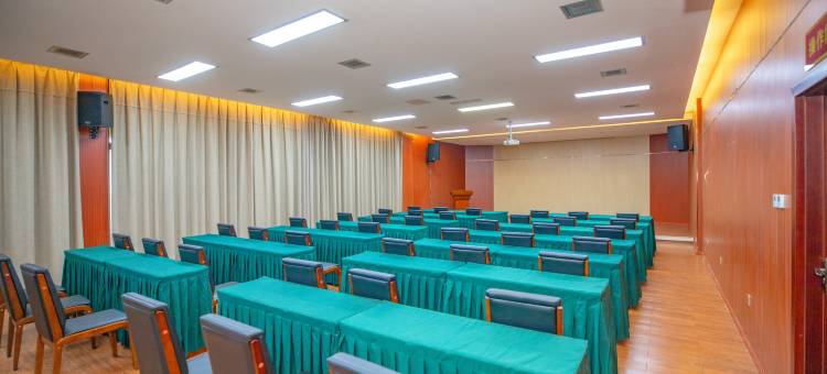 新平世豪大酒店图片