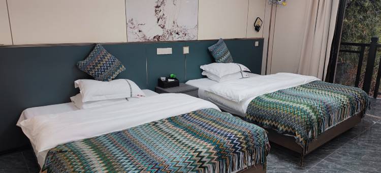 凌云县栖山湖民宿(浩坤湖丹八桂便利店)图片