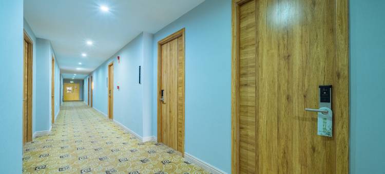 台州和庭主题酒店(财富商贸城恩泽医院地铁站店)图片