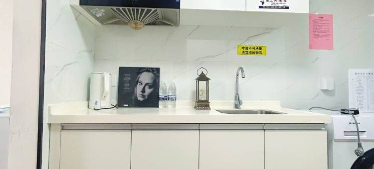 尘外公寓·驿站民宿(江南镇桐庐东站店)图片