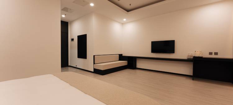 里岸酒店(南戴河仙螺岛店)图片