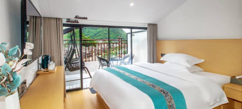 凤凰古色观景民宿(凤凰古城南华大桥店)图片