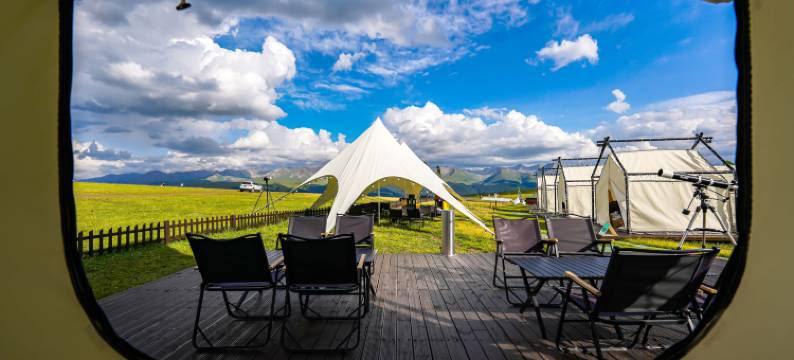 喀拉峻爱上山营地(猎鹰台店)图片