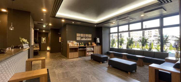 露樱酒店和歌山站东口店(HOTEL ROUTE-INN Grand WAKAYAMAEKI HIGASHI GUCHI)图片