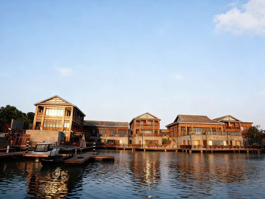 Taihuyuan Holiday Hotel Over view