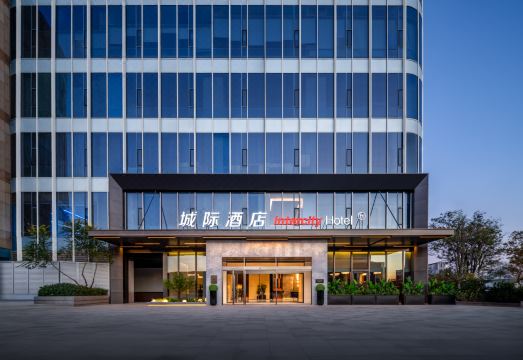 天津滨海于家堡金融区城际酒店外景图