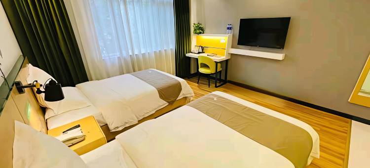 青皮树酒店(罗田城市广场店)图片