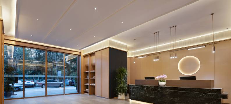 金皇臻选酒店(衡阳南华附二市一中店)图片