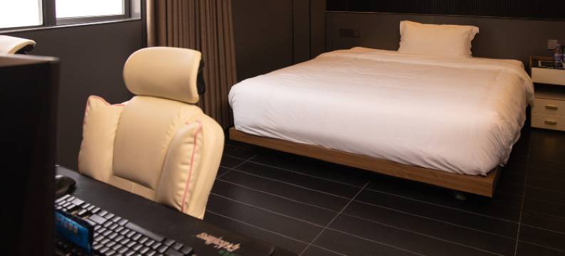 茂名昊铂尔电竞公寓(电白区人民政府店)图片