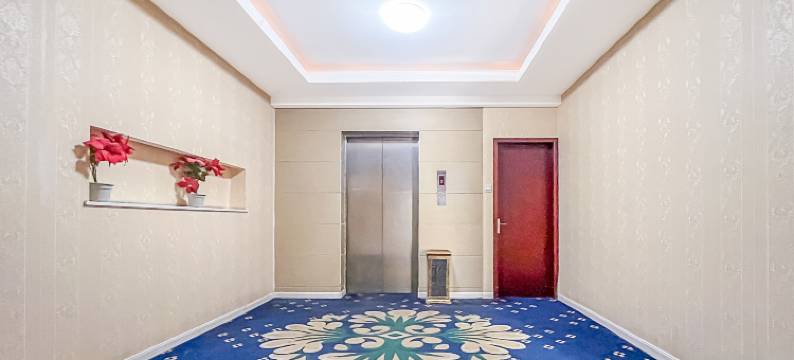 西昌索特酒店(邛海湿地火把广场店)图片