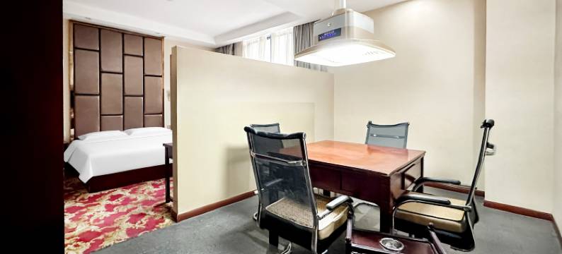 亚信电竞酒店(浏阳长兴湖南湖公园店)图片