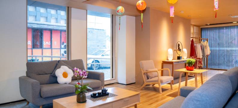 百林间温泉度假酒店(青城山站店)图片