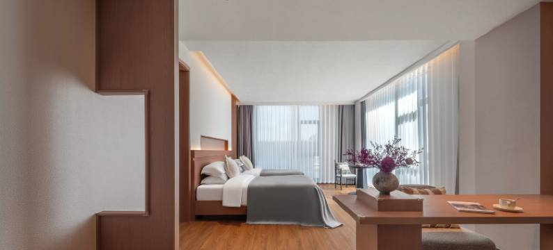 柏纳酒店(赛里木湖景区店)图片