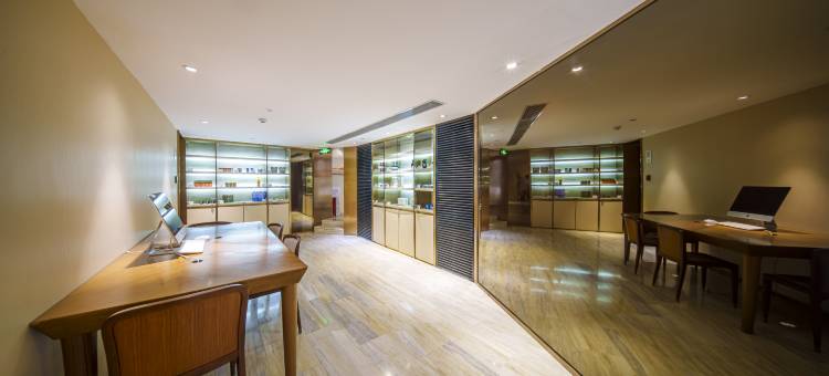 兰欧尚品酒店(哈尔滨火车站博物馆地铁站店)图片
