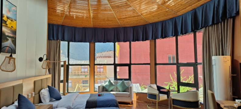 水磨乡愁温泉酒店(巴塘店)图片