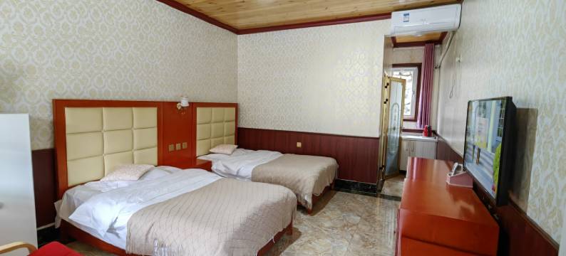 雾灵山龙脉风情度假村图片