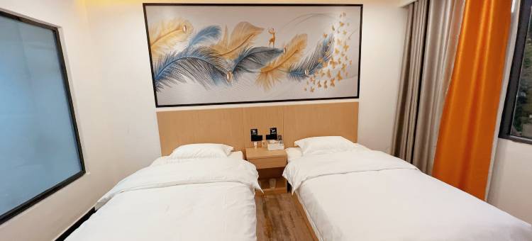 孟连人和酒店图片