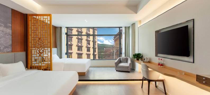 巴塘伯曼酒店图片