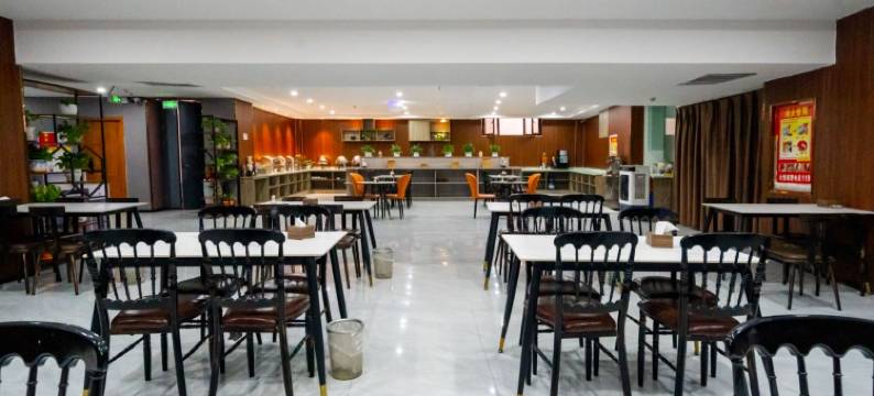 金色阳光酒店(库车南湖公园店)图片